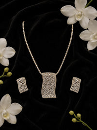 Velora Pendant Set
