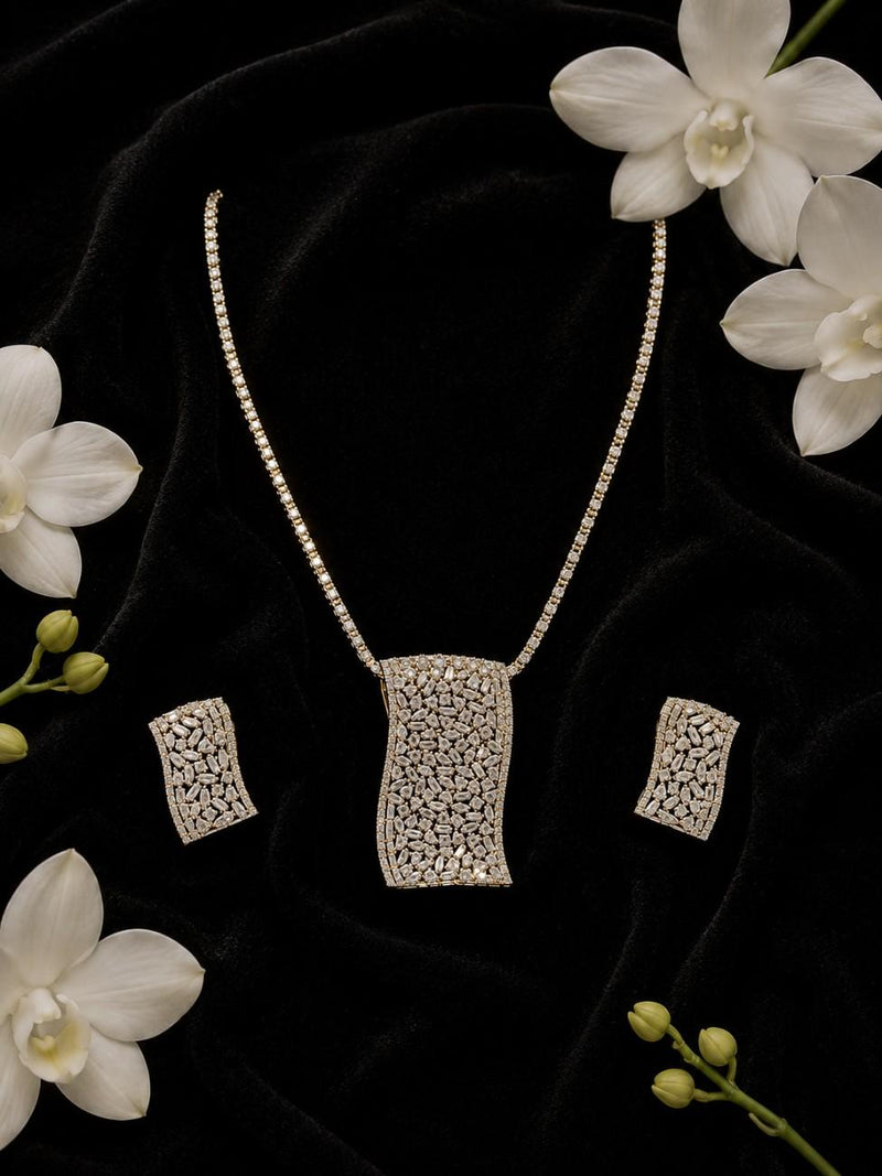 Velora Pendant Set