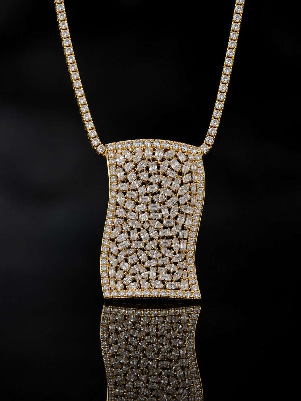 Velora Pendant Set