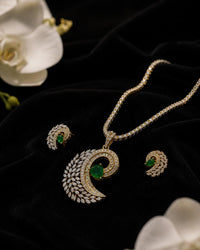 Esmera Pendant Set