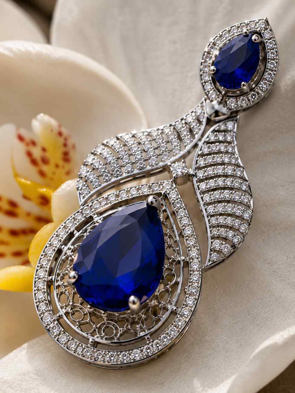 Saphira Necklace Set