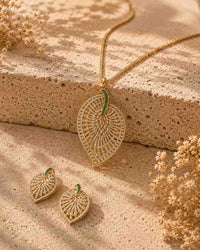 Aurra Leaf Pendant Set
