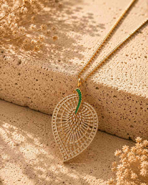 Aurra Leaf Pendant Set