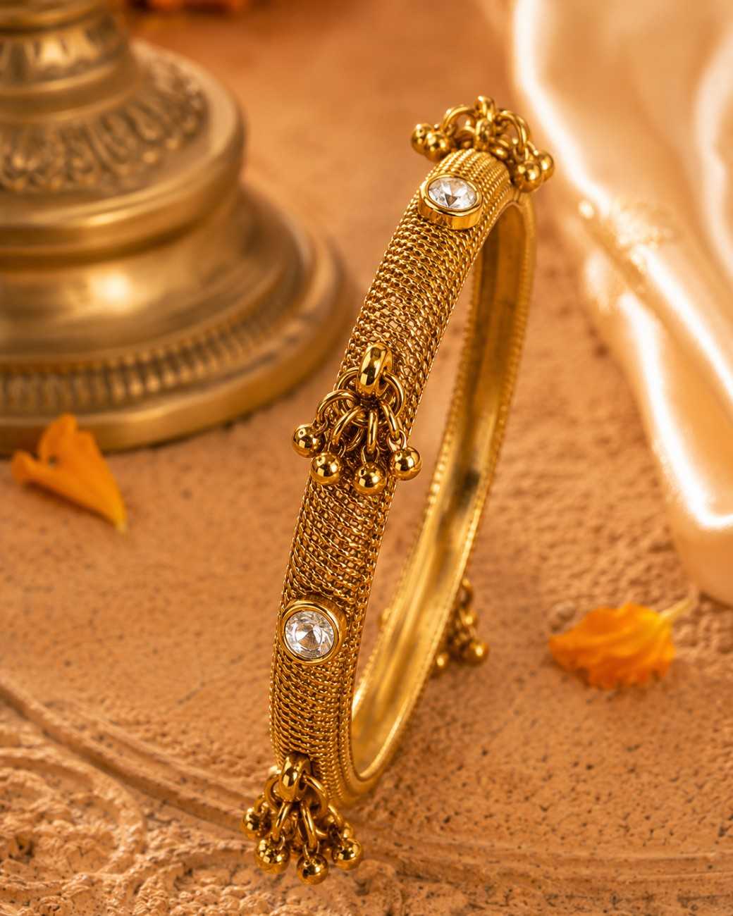 Suhani Grace Bangle Set