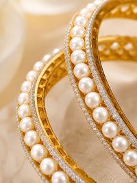 Pearlora Bangles
