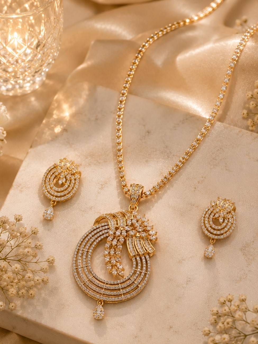 Aurelia Radiance Pendant Set